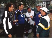 Discussion entre les enseignants de tennis de la PTR